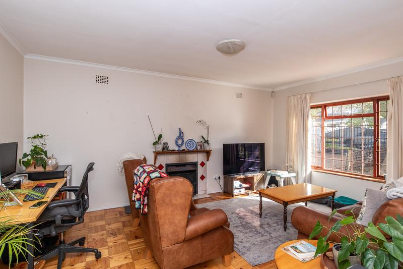 To Let 3 Bedroom Property for Rent in Meadowridge Western Cape
